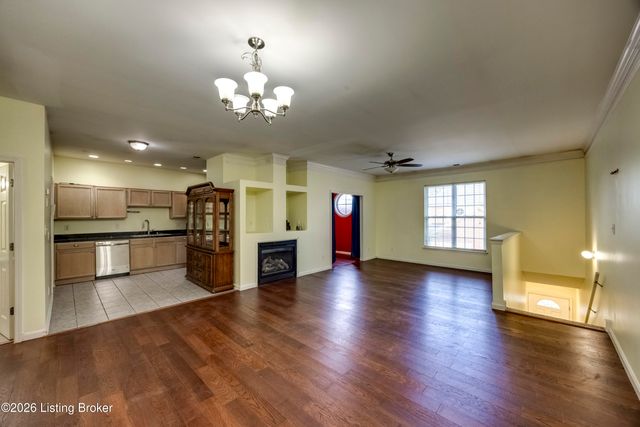 10502 Vining Pl APT 201, Louisville, KY 40241