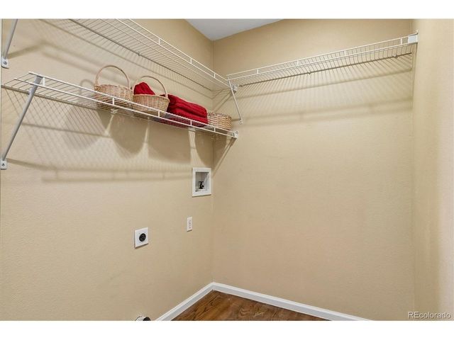 9024 W Phillips Dr, Littleton, CO 80128