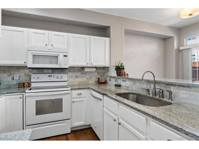 9024 W Phillips Dr, Littleton, CO 80128