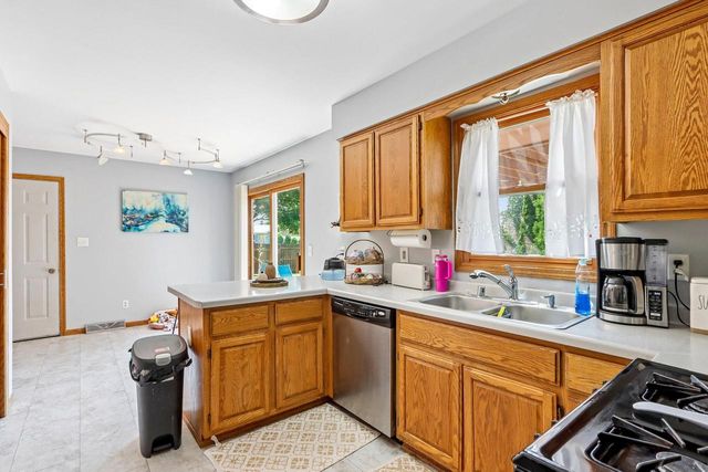 3508 Debby LANE, Franksville, WI 53126
