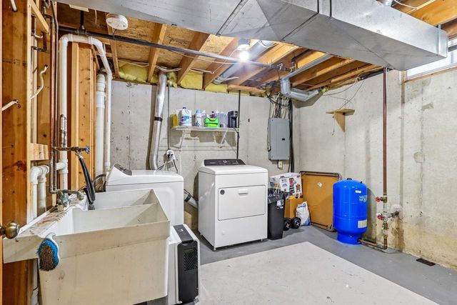 3508 Debby LANE, Franksville, WI 53126
