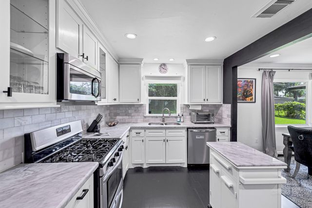 3825 Wichita Street, Houston, TX 77004