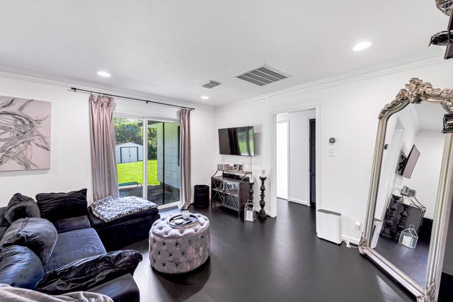 3825 Wichita Street, Houston, TX 77004