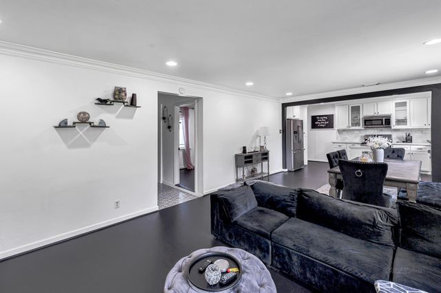 3825 Wichita Street, Houston, TX 77004