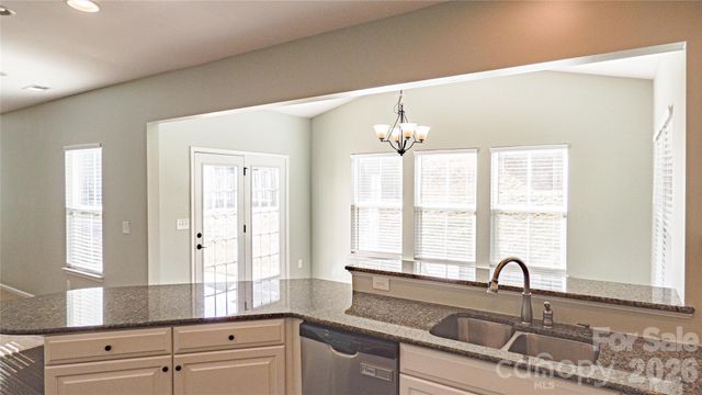 321 Almora Loop, Mooresville, NC 28115