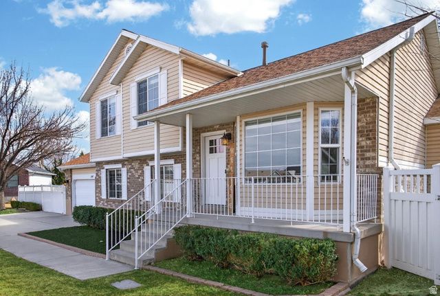 2487 W LUSTERPOINTE LN, West Jordan, UT 84088