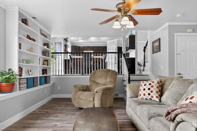 2487 W LUSTERPOINTE LN, West Jordan, UT 84088