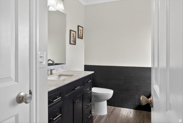 2487 W LUSTERPOINTE LN, West Jordan, UT 84088