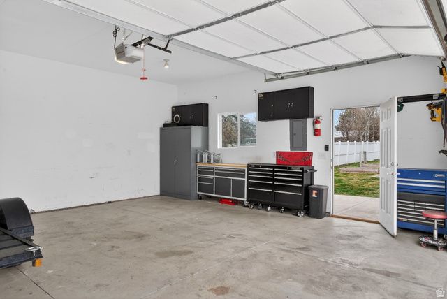 2487 W LUSTERPOINTE LN, West Jordan, UT 84088