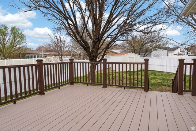 2487 W LUSTERPOINTE LN, West Jordan, UT 84088