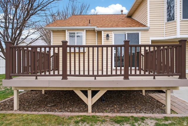 2487 W LUSTERPOINTE LN, West Jordan, UT 84088