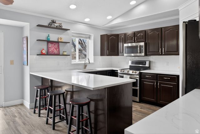 2487 W LUSTERPOINTE LN, West Jordan, UT 84088