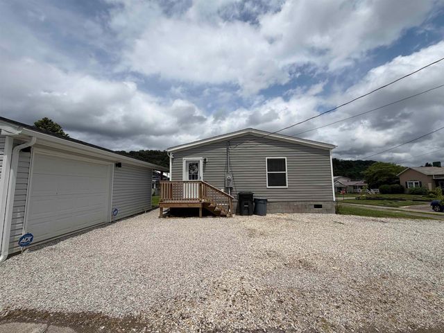 719 Mulberry Street, Ironton, OH 45638