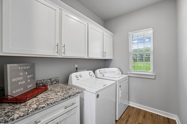 731 N Main St, Morrison, TN 37357