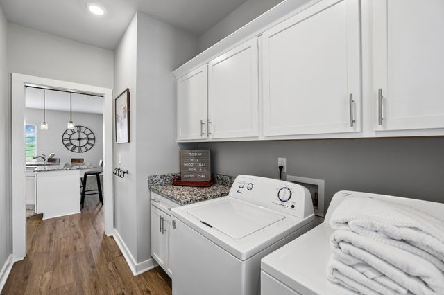 731 N Main St, Morrison, TN 37357