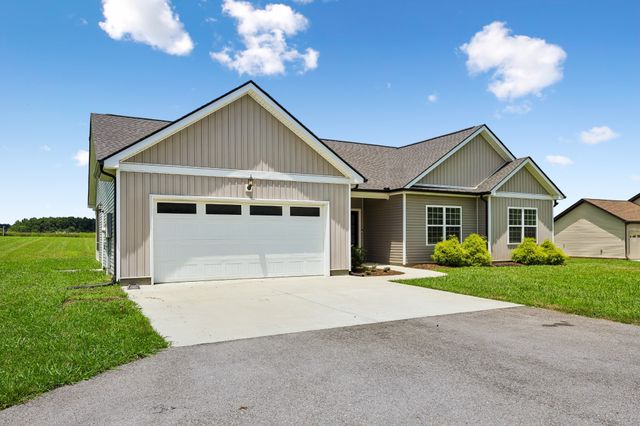 731 N Main St, Morrison, TN 37357