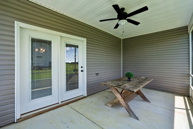 731 N Main St, Morrison, TN 37357