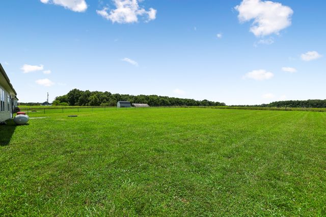 731 N Main St, Morrison, TN 37357