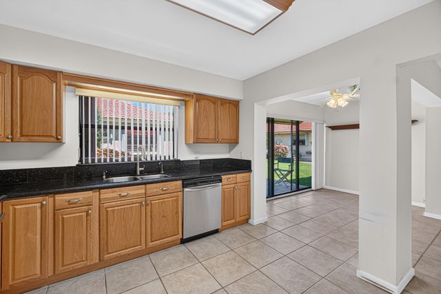 9925 Frangipani Tree Way B, Boynton Beach, FL 33436