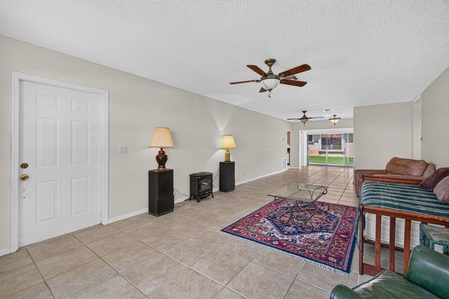 9925 Frangipani Tree Way B, Boynton Beach, FL 33436