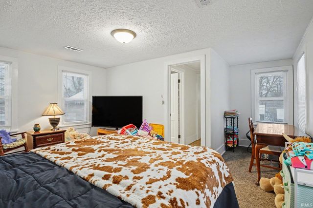 57072 County Road 13, Elkhart, IN 46516