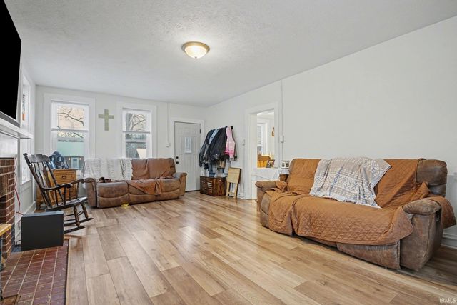 57072 County Road 13, Elkhart, IN 46516