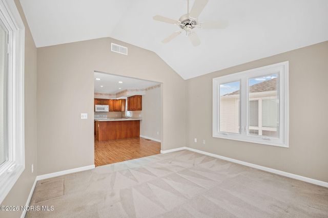 4212 W Waterbend Drive, Maumee, OH 43537