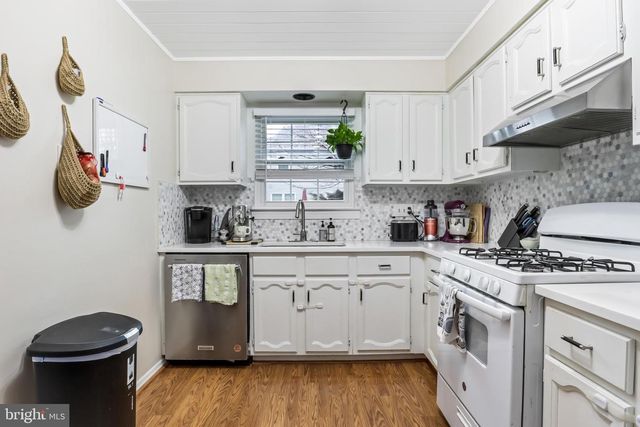 20 BERKSHIRE CT, Bordentown, NJ 08505