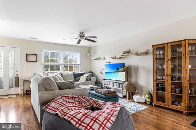 20 BERKSHIRE CT, Bordentown, NJ 08505