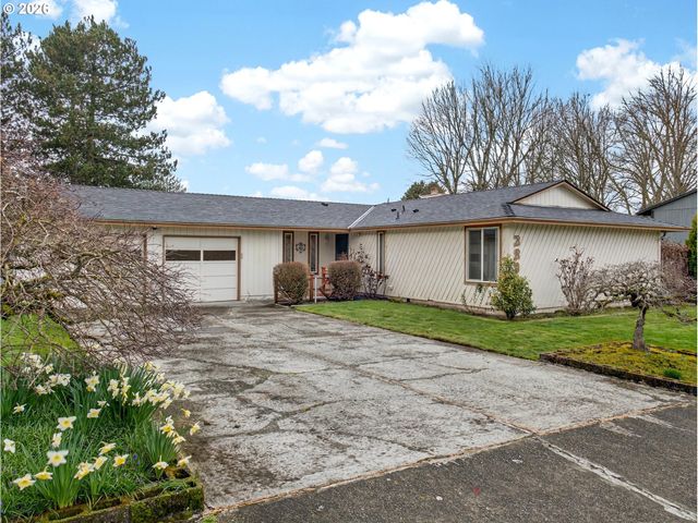 389 Se Palmblad Dr, Gresham, OR 97080