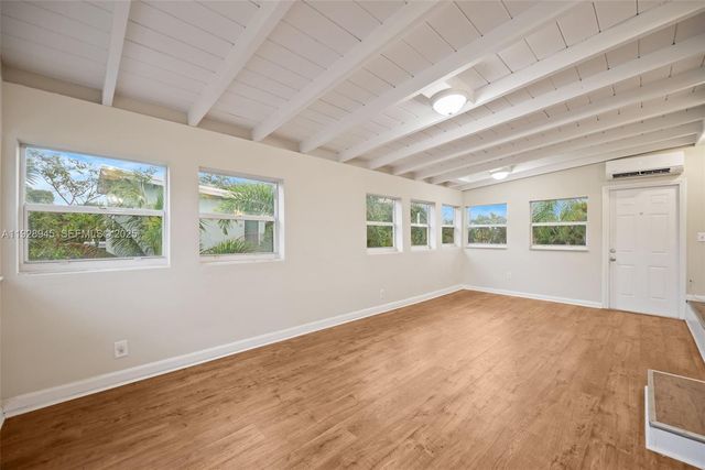 766 NW 42nd St c, Oakland Park, FL 33309