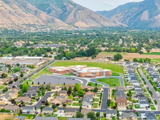 956 W 900 S, Springville, UT 84663