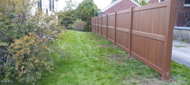 1593 Randolph Road, Schenectady, NY 12308