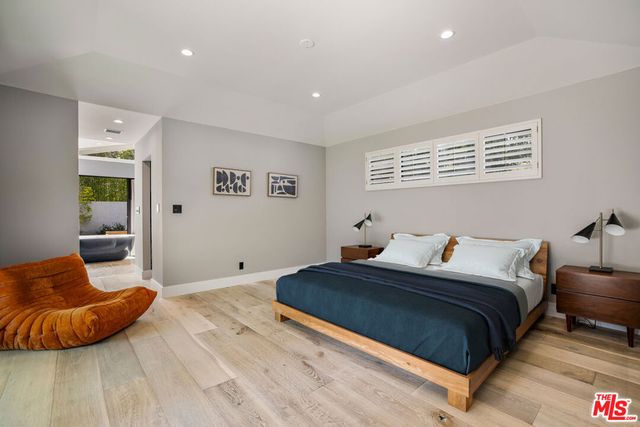 8400 Mulholland Drive, Los Angeles, CA 90046