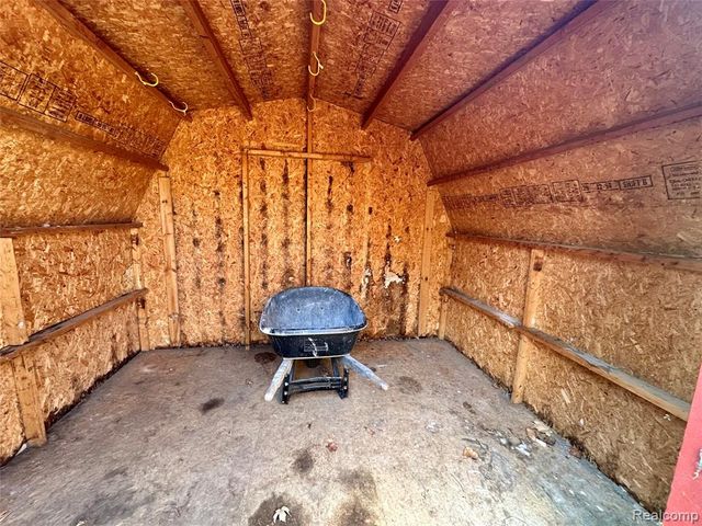 7254 Gerald Avenue, Warren, MI 48092