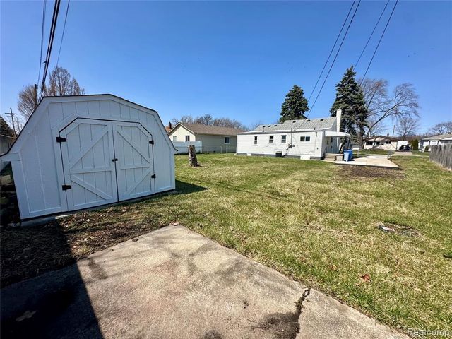 7254 Gerald Avenue, Warren, MI 48092