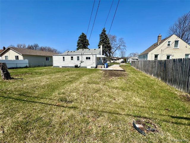 7254 Gerald Avenue, Warren, MI 48092