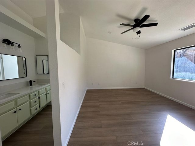 37749 Autumn Lane, Palmdale, CA 93550