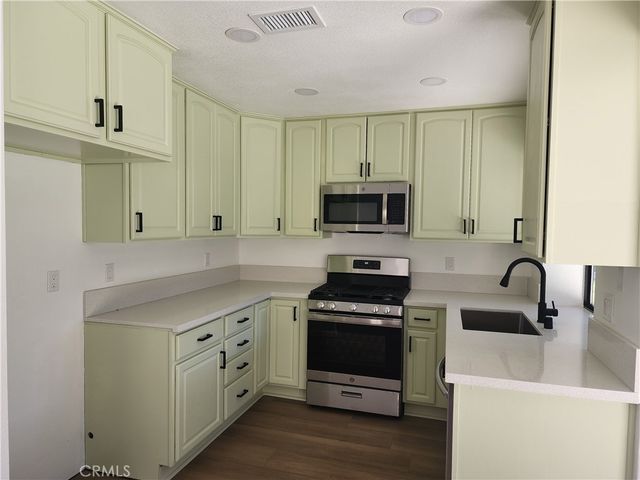 37749 Autumn Lane, Palmdale, CA 93550