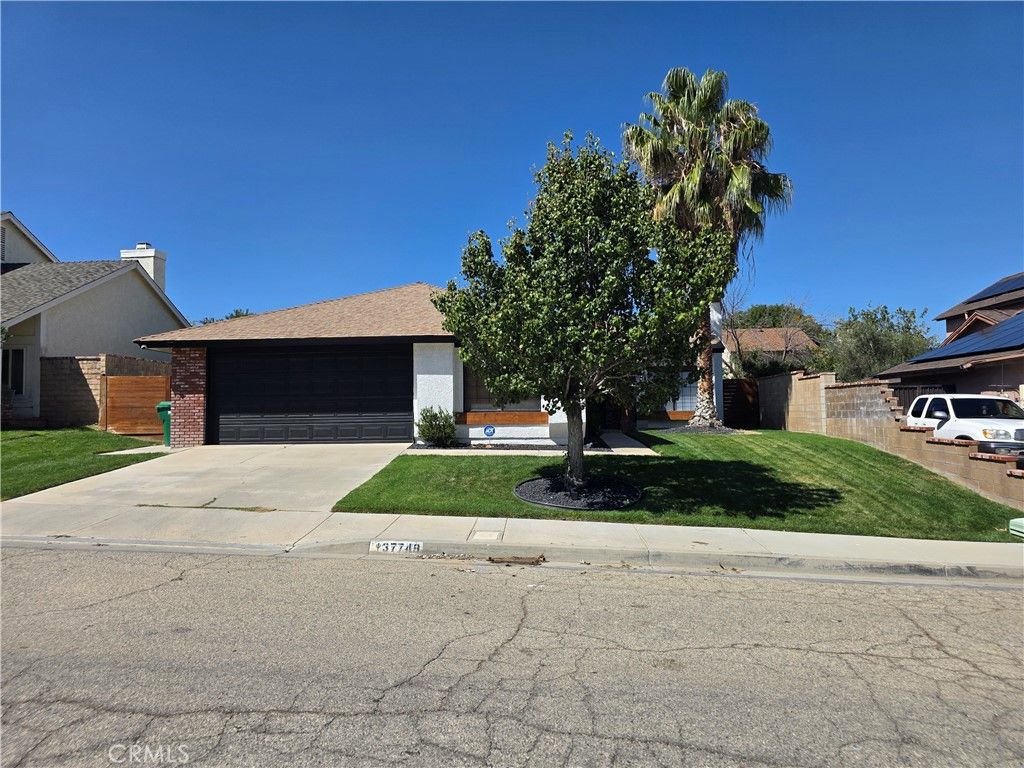 37749 Autumn Lane, Palmdale, CA 93550