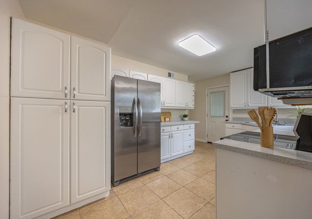 5405 Trail Lake Drive, Fort Worth, TX 76133