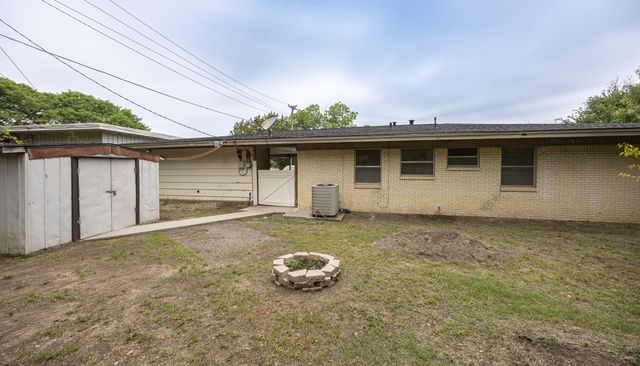 5405 Trail Lake Drive, Fort Worth, TX 76133