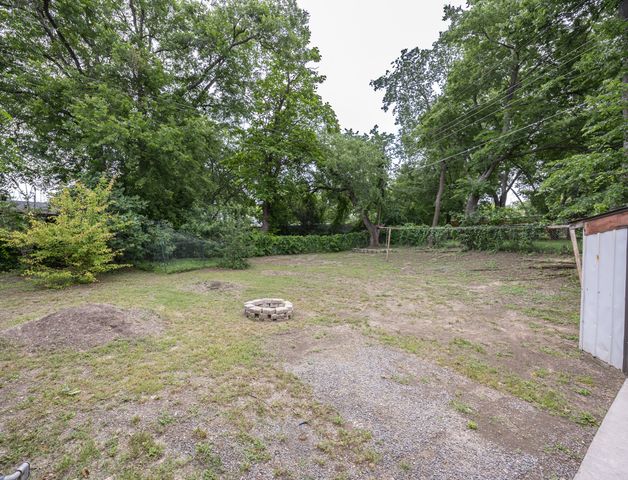 5405 Trail Lake Drive, Fort Worth, TX 76133