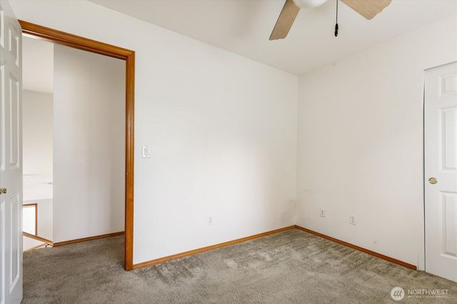 594 SW Regency Drive, Oak Harbor, WA 98277