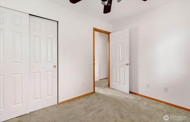 594 SW Regency Drive, Oak Harbor, WA 98277