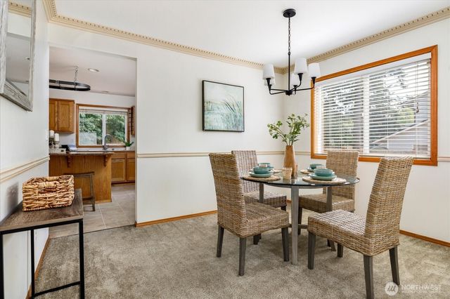 594 SW Regency Drive, Oak Harbor, WA 98277