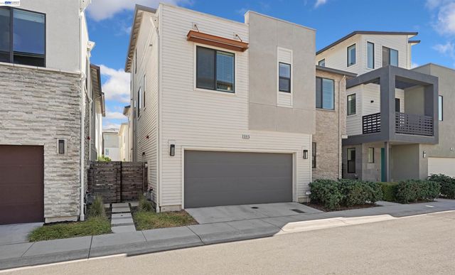 5915 Abbott St, Dublin, CA 94568