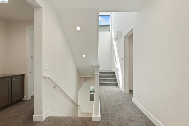 5915 Abbott St, Dublin, CA 94568