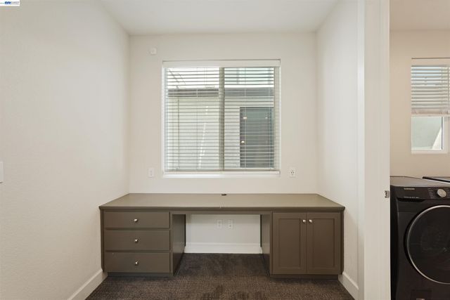 5915 Abbott St, Dublin, CA 94568