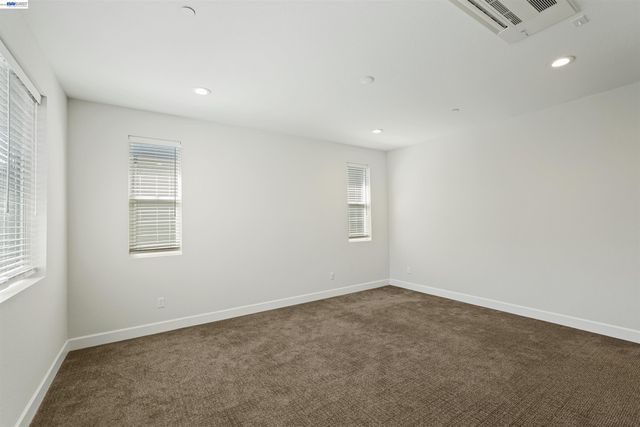 5915 Abbott St, Dublin, CA 94568